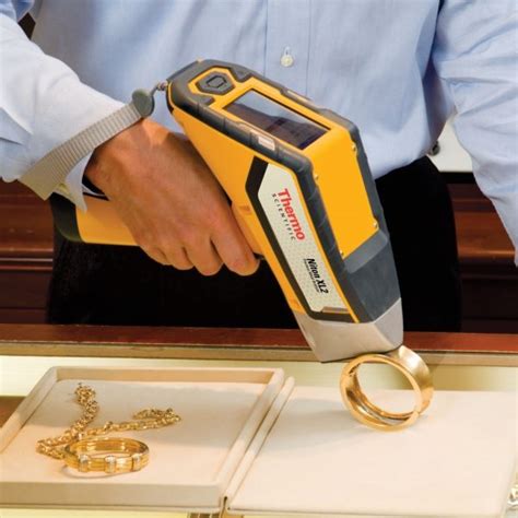 XL2 100 - Portable Precious Metal Analyzer - Spectrometer Technologies (Pty) Ltd