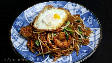 Bakmi Goreng Indonesian Food Picture | Best Beach Pictures