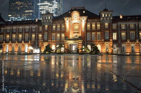 tokyo station night view reflection Stock Photo | Adobe Stock