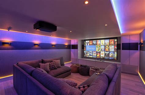 20 Well-Designed Contemporary Home Cinema Ideas for the Basement | Home ...