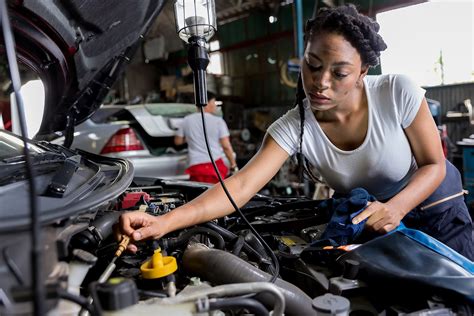 Auto Mechanic Schools in Jacksonville, FL – Trade Schools Near You