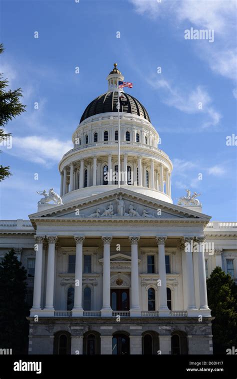 Sacramento Capitol Building Stock Photo - Alamy