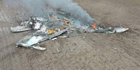 Ukraine MIG 29 jet fighter shoots down Russian Su 25 – Russia Ukraine war / The New Voice of Ukraine