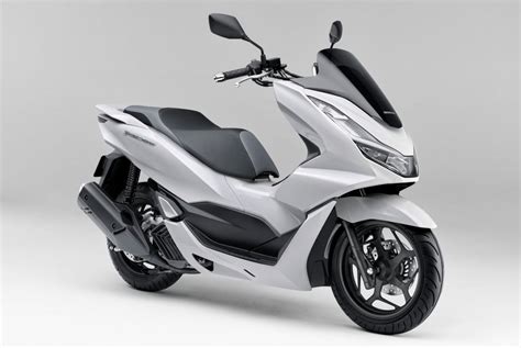 2021 Honda PCX Unveiled; Gets A New Hybrid Model