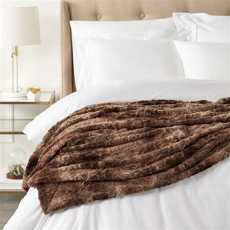 The 7 Best Faux Fur Blankets of 2021