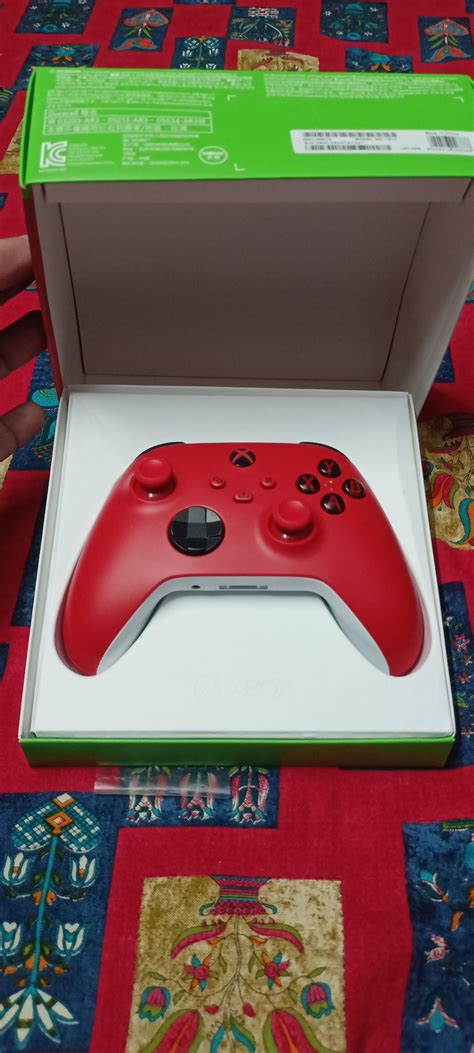 New Pulse Red Controller! : r/XboxIndia