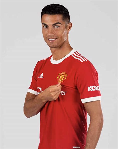 Download Cristiano Ronaldo Manchester United Photoshoot Wallpaper | Wallpapers.com