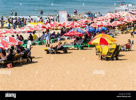 Calangute Beach, Calangute, Goa, India Stock Photo - Alamy