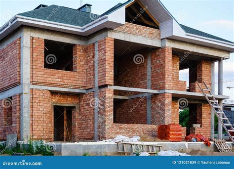 Unfinished Brick House, Still Under Construction Stock Image - Image of housing, finish: 121021839