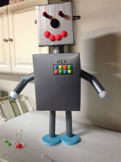 Pin by JeffnSteph Moore on Crafty | Recycled robot, Homemade robot, Robot craft