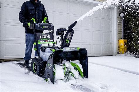 Best Cordless Snow Blower to Clear Driveways & Sideways - The Housista