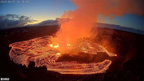 Kilauea volcano erupts in Hawaii, lava confined to crater | Reuters