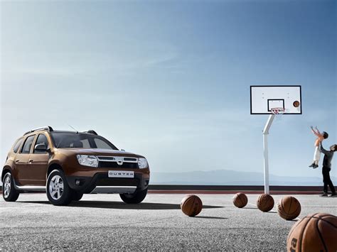 AUTOZONE: RENAULT DUSTER SPECIFICATIONS AND FEATURES