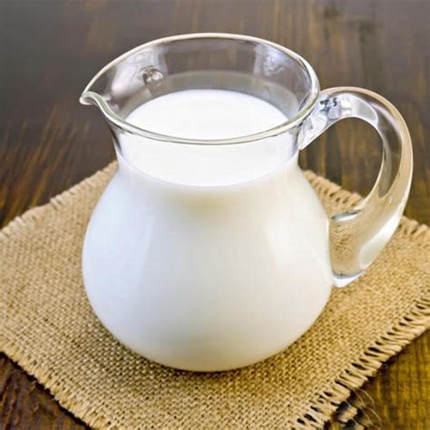 Fresh Healthy Cow Milk With 1 Days Shelf Life And Rich In Vitamin Calcium Age Group: Adults at ...