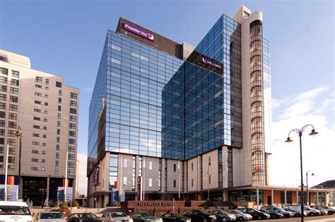 PREMIER INN CARDIFF CITY CENTRE (QUEEN STREET) HOTEL