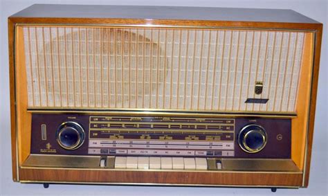 678A: Vintage Grundig Majestic Radio Model 3165U - Jan 07, 2012 ...