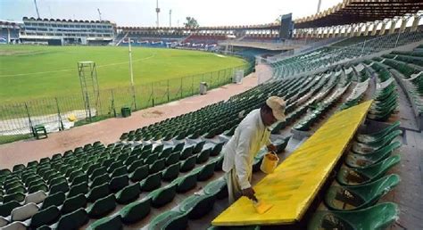 Lahore Qalandars demand large-capacity stadium in Lahore