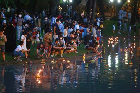 Bangkok Post - 33 Bangkok parks open for Loy Krathong festival