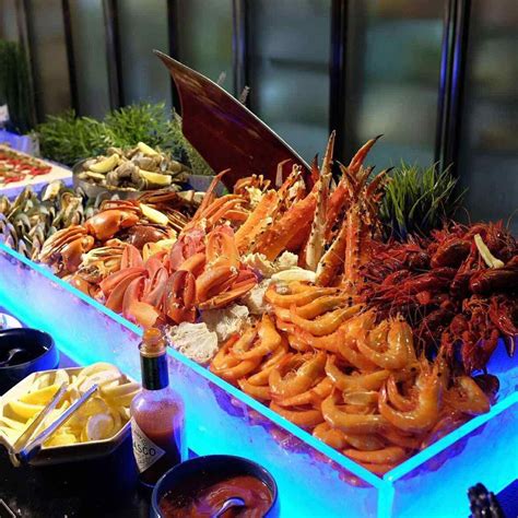 1-For-1 Lunch/Dinner Seafood Buffet @ Triple Three Mandarin Orchard! – Shout