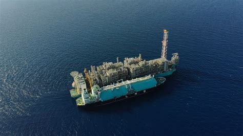 PETRONAS Becomes World's First To Produce LNG From Two Floating ...