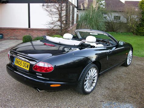 File:Jaguar XK8 Convertible - Flickr - The Car Spy (8).jpg - Wikimedia Commons