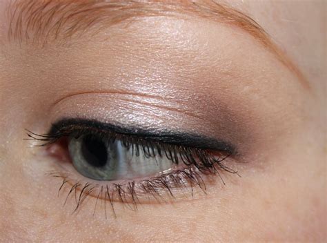 Mac Eyeshadow For Green Eyes Blonde Hair - Wavy Haircut