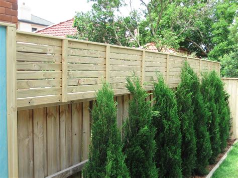 privacy screen against fence - Google Search | Diy privacy fence, Backyard fences, Backyard privacy