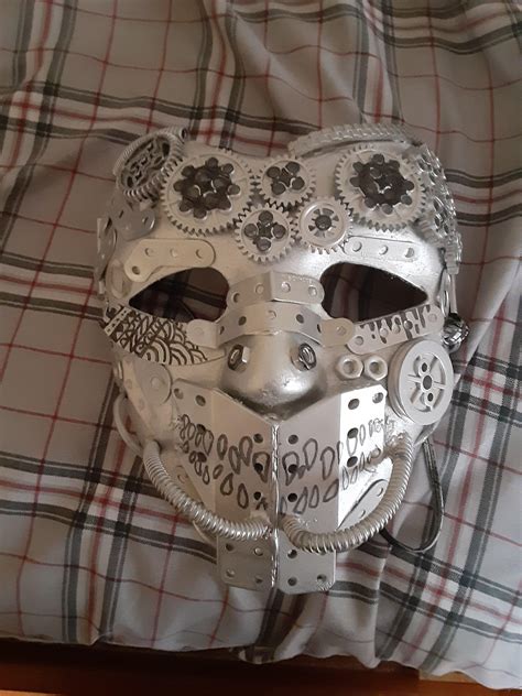 i made my own slipknot mask : r/Slipknot