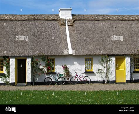 Country cottage, Ireland Stock Photo - Alamy