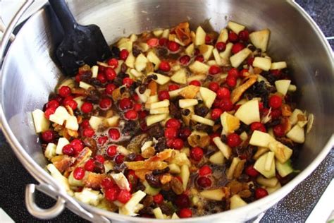 Mincemeat Pie Filling: Making Christmas Bright - Food Fanatic