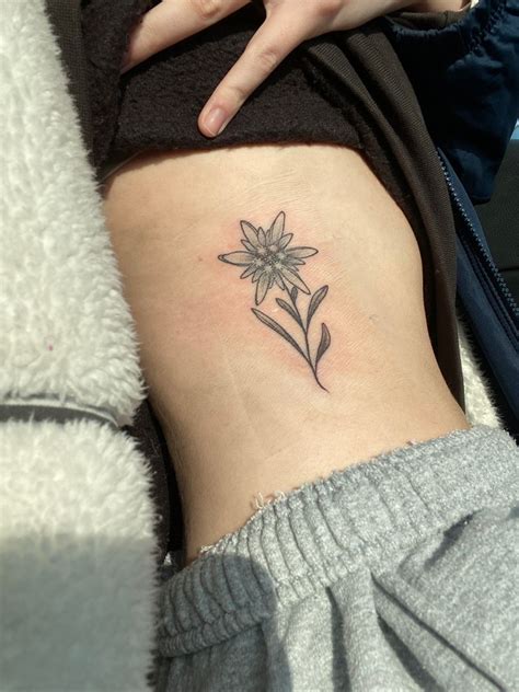 Edelweiss Flower Tattoo | Татуировки, Маленькие татуировки, Тату