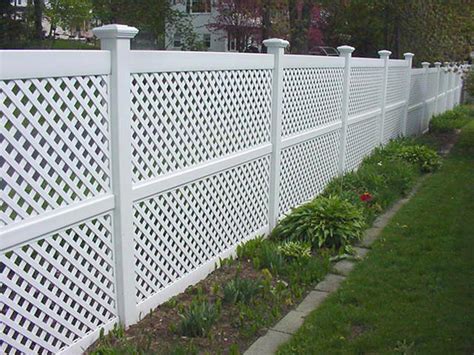 How Lattice is Used to Beautify Decks, Fences, Gazebos