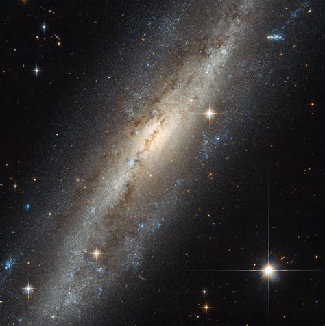 Hubble Image of the Week - A Spiral in Andromeda