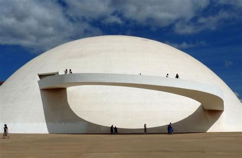 Strength In Concrete - Check Out These 17 Best Concrete Buildings | Hommés Studio