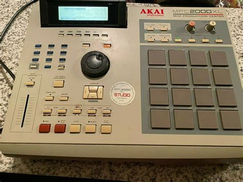 Akai MPC 2000XL Project Machine – MPCHunter