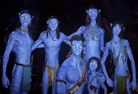 The Sully family photo from Avatar 2: The Way of the Water : r/oddlyterrifying