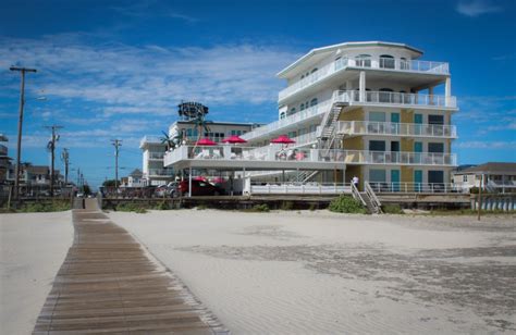 Paradise Oceanfront Resort (Wildwood Crest, NJ) - Resort Reviews - ResortsandLodges.com