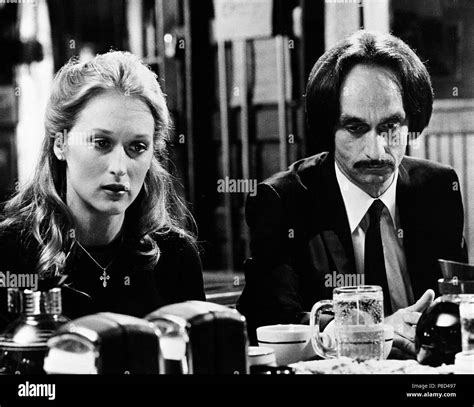 The Deer Hunter (1978) John Cazale, Meryl Streep, Date: 1978 Stock Photo - Alamy