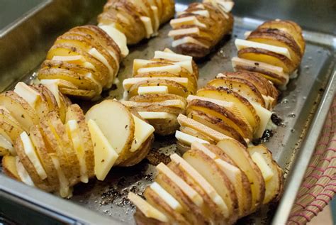 Hasselback potatoes with raclette cheese - VAL EN BARCELONA