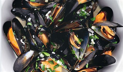 Rick Stein Moules Marinière Recipe | Garlic Cream Mussels