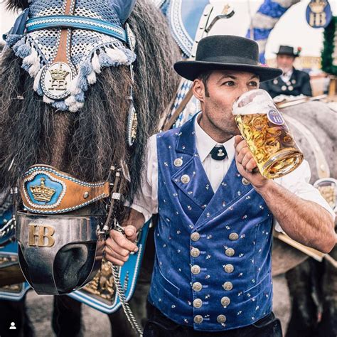 Best Oktoberfest Beer: 12 Options for Your Backyard Bash