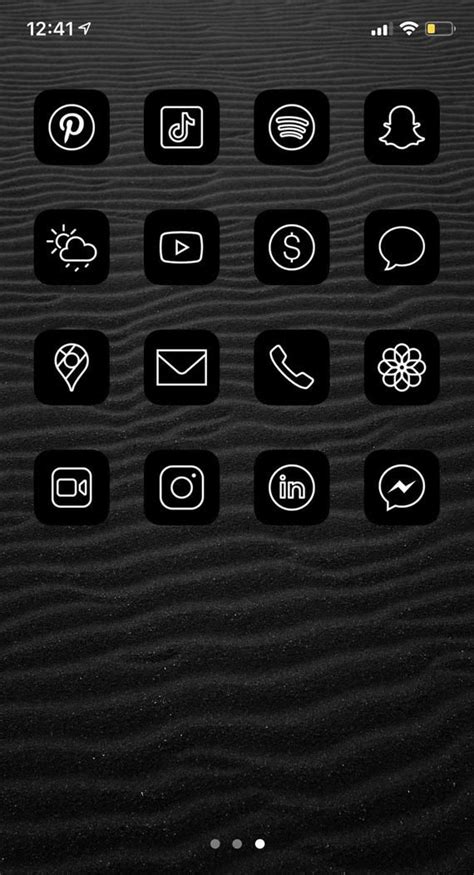 Black And White Ios 14 Background / Check out this fantastic collection ...