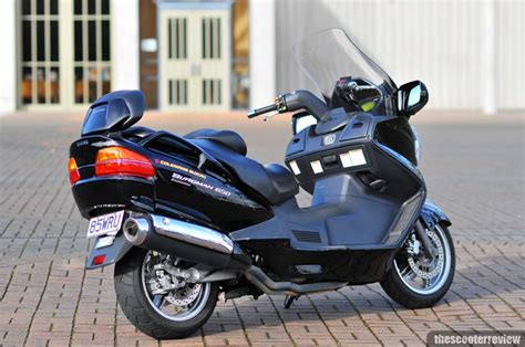 Suzuki Burgman 650 - The Scooter Review