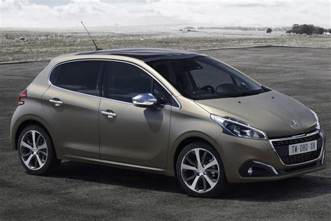 Peugeot Introduces Two Textured Colors on the Facelifted 208 | Carscoops