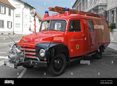 historical fire truck Stock Photo - Alamy