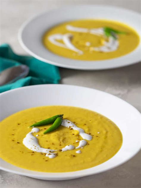 Spicy Butternut Squash Soup Recipe - The Black Peppercorn