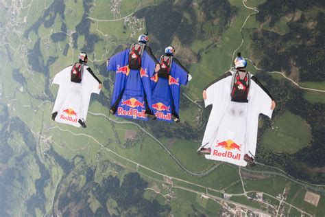 Wingsuit Base Jumping Red Bull