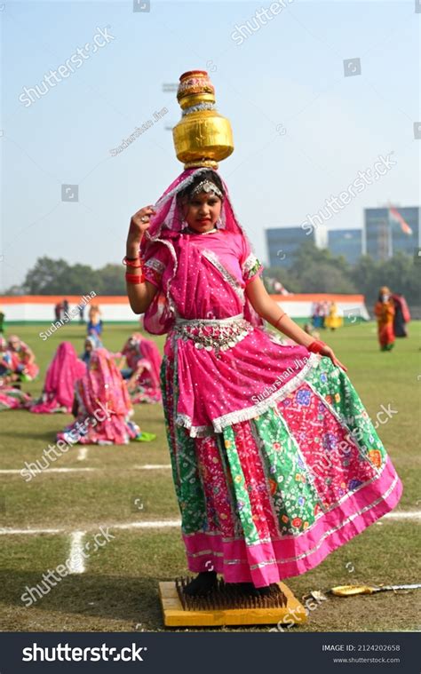 5.015 Haryana culture: immagini, foto stock e grafica vettoriale ...