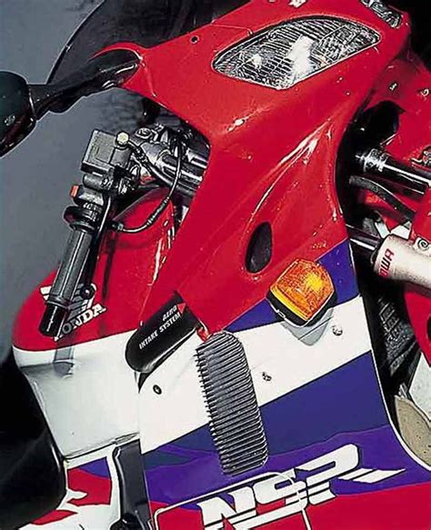 HONDA NSR125 (1996-2001) Review | Speed, Specs & Prices