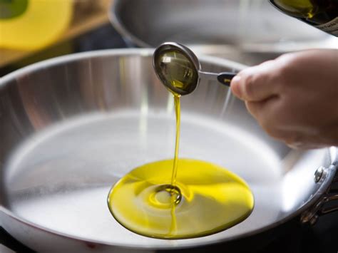 Cooking With Olive Oil: Should You Fry and Sear in It or Not?